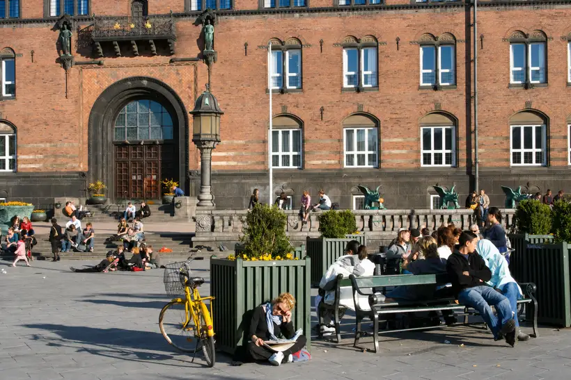 Billedet viser udsigten mod Københavns Rådhus fra Rådhuspladsen i 2007.